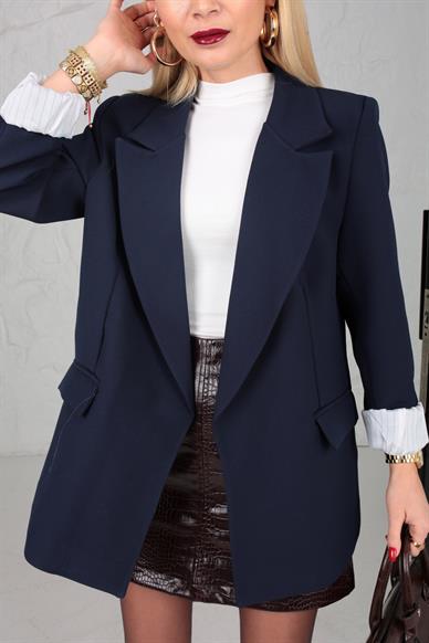 Kolu Katlı Düğmesiz Lacivert Blazer Ceket