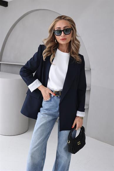 Kolu Katlı Lacivert Blazer Ceket