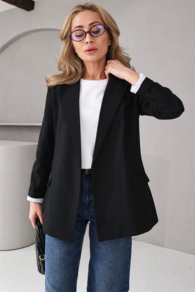 Kolu Katlı Siyah Blazer Ceket