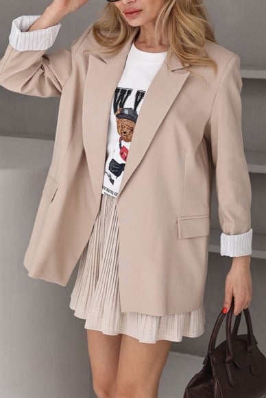 Kolu Katlı Taş Blazer Ceket