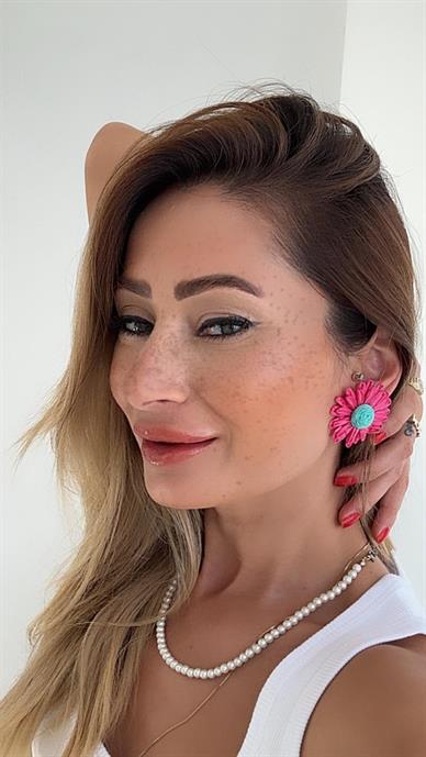 Küçük Fuşya Papatya Küpe