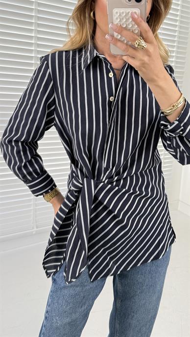 Lacivert Çizgili Kapak Bağlamalı Gömlek