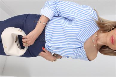 Madonna Yaka Çizgili Crop Gömlek