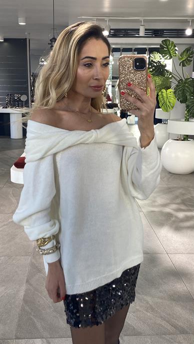 Madonna Yaka Ekru Kazak