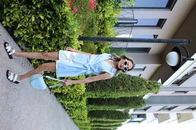 Mavi Bağlamalı Kolsuz Gömlek