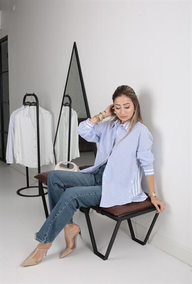 Mavi Çizgili Yanı Düğmeli Gömlek