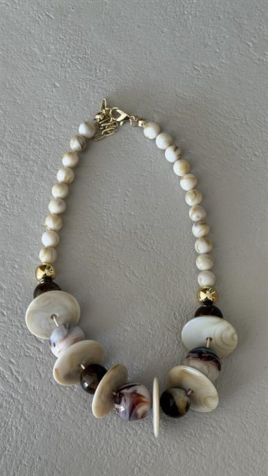 Mermer Desen Pul Boncuklu Kolye