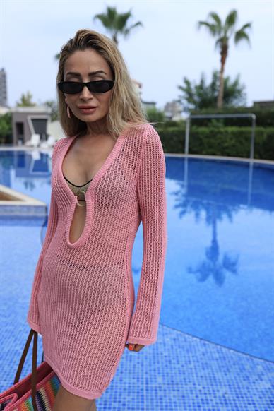 Metal Aksesuarlı Pembe Triko Plaj Elbisesi