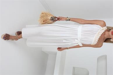 Midye İşlemeli Tek Omuz Beyaz Elbise