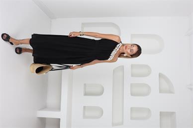 Midye İşlemeli Tek Omuz Siyah Elbise