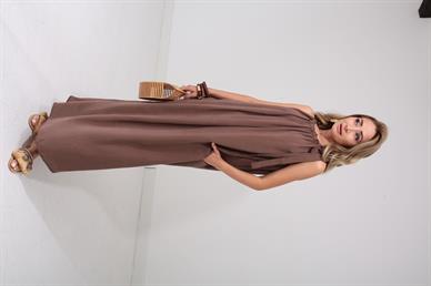 Omuzdan Bağlı Kahve Tensel Elbise