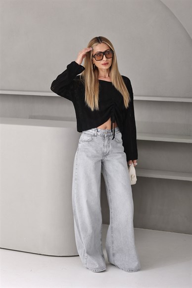 Önden Büzgülü Siyah Triko Bluz