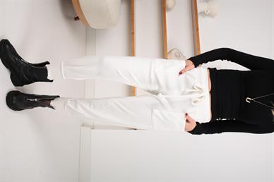 Önden Cepli Ekru Triko Jogger Pantolon