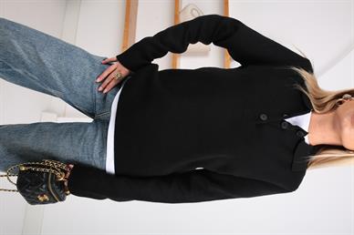 Polo Yaka 3 Düğmeli Siyah Kazak