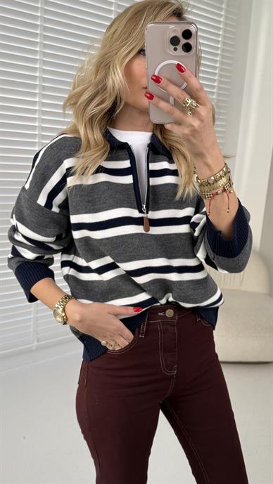 Polo Yaka Çizgili Fermurlı Kazak