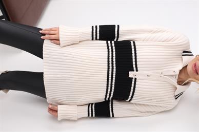 Polo Yaka Önden Düğmeli Çizgili Kazak