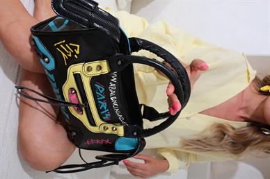 Renkli Yazı Baskılı Siyah Küçük İthal Çanta