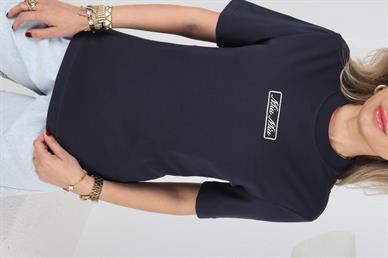 Sıfır Yaka Yazı Nakışlı Lacivert Tshirt