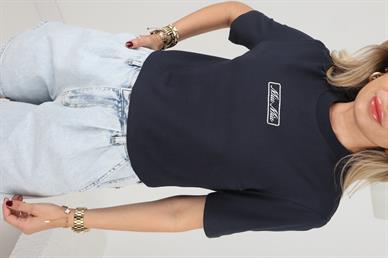 Sıfır Yaka Yazı Nakışlı Lacivert Tshirt