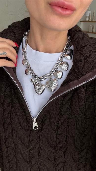 Silver Kalp Detay Kısa Kolye