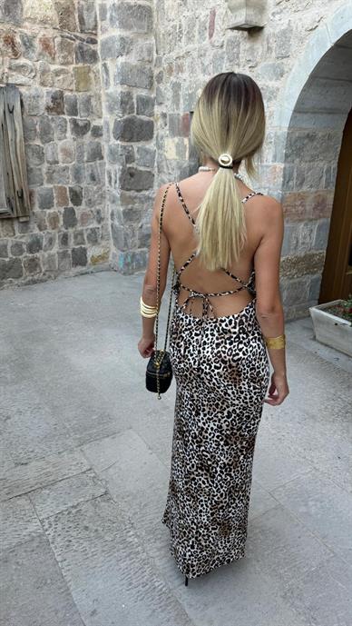 Sırt Dekolteli Leopar Saten Elbise