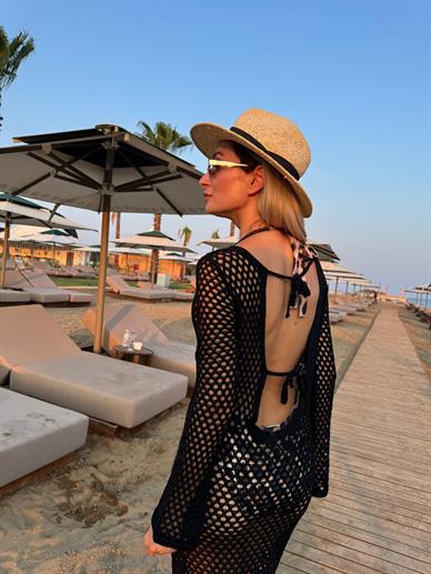 Sırtı Açık Ajurlu Siyah Triko Elbise