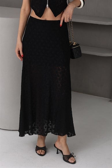 Siyah Astarlı Dantel Etek
