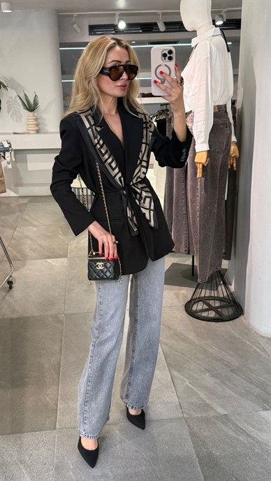 Siyah Bağcıklı Blazer Ceket