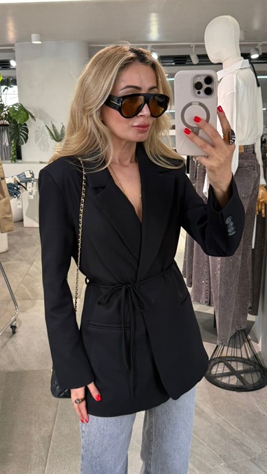 Siyah Bağcıklı Blazer Ceket