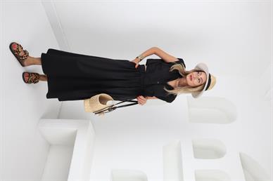 Siyah Balon Etekli Vatkalı Takım