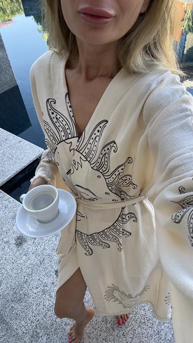 Siyah Baskılı Naturel Kimono