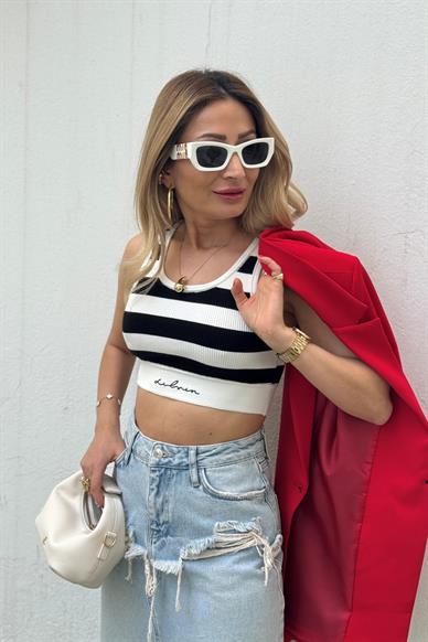 Siyah Beyaz Çizgili Triko Crop