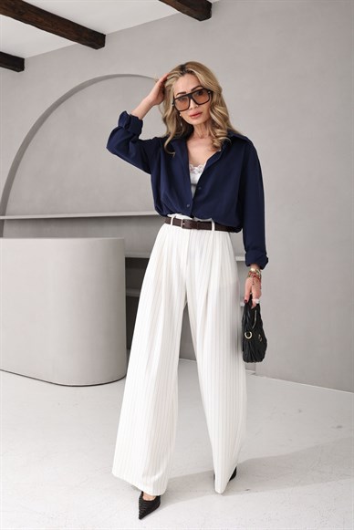 Siyah Çizgili Beyaz Bol Paça Pantolon