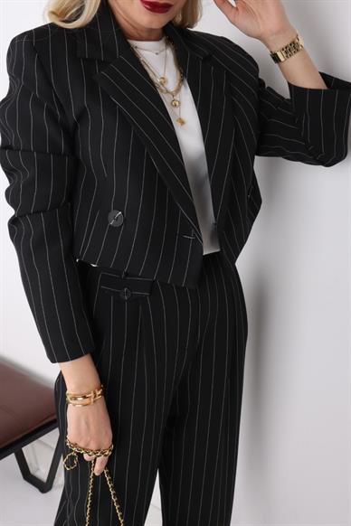 Siyah Çizgili Crop Ceketli Takım