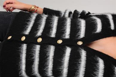 Siyah Çizgili Tüylü Hırka