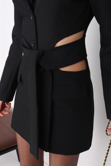 Siyah Dekolteli Ceket Elbise