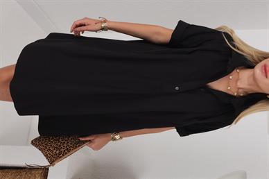 Siyah Erkek Yaka Kısa Oversize Elbise