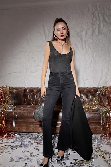 Siyah Full Likralı Mini Flare Jean (1571-1)