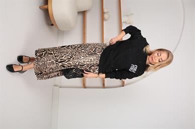 Siyah Nakışlı Taş Baskılı Sweatshirt