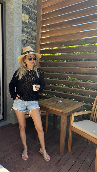 Siyah Oya Desenli Triko Kazak