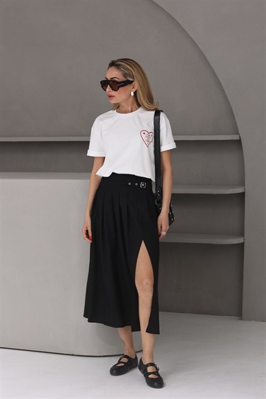 Siyah Pileli Derin Yırtmaçlı Etek