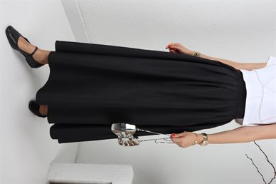 Siyah Uzun Balon Etek