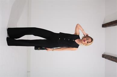 Süs Cepli Gold Düğmeli Yelekli Takım