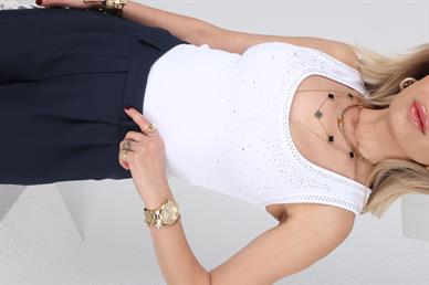 Taş Baskılı Havuz Yaka Beyaz Fitilli Atlet