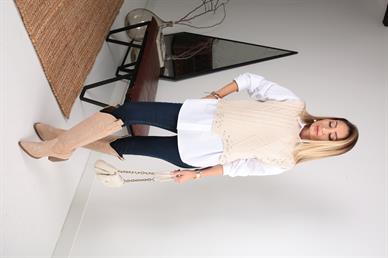 Taş İşli Yürütmeli Bej Süveter