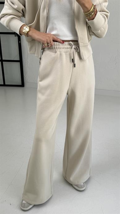 Taş Robalı Kapişonlu Eşofman Takımı