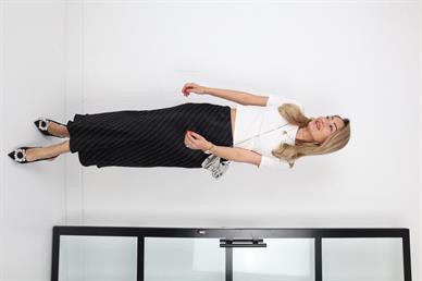 Taşlı Siyah  Saten Etek