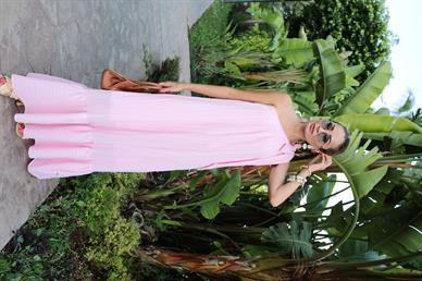 Tek Omuz Bağlı Pembe Kraşlı Elbise