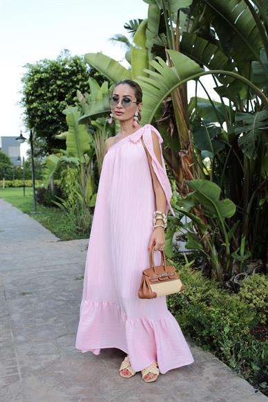 Tek Omuz Bağlı Pembe Kraşlı Elbise