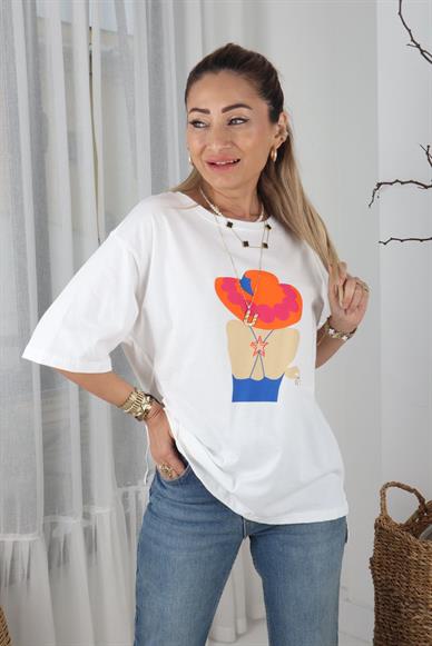 Turuncu Şapkalı Kadın Baskılı Ekru Tshirt